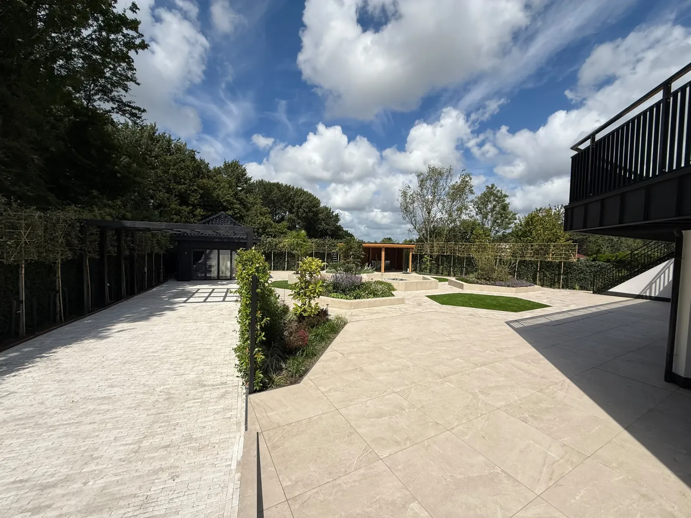 Border langs het pad
